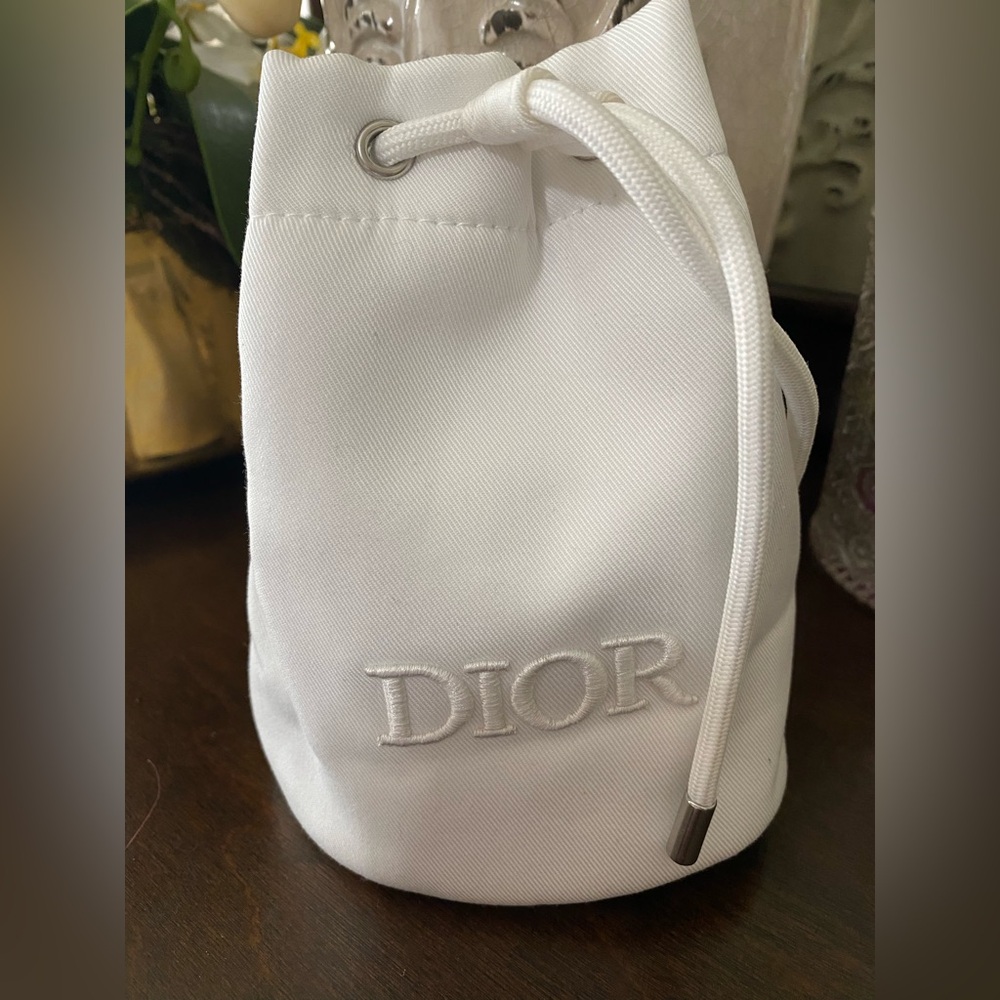 Dior White Drawstring Cosmetic Bag - Picture 2 of 2